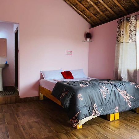 Prajwal Home Stay Hampi Luaran gambar