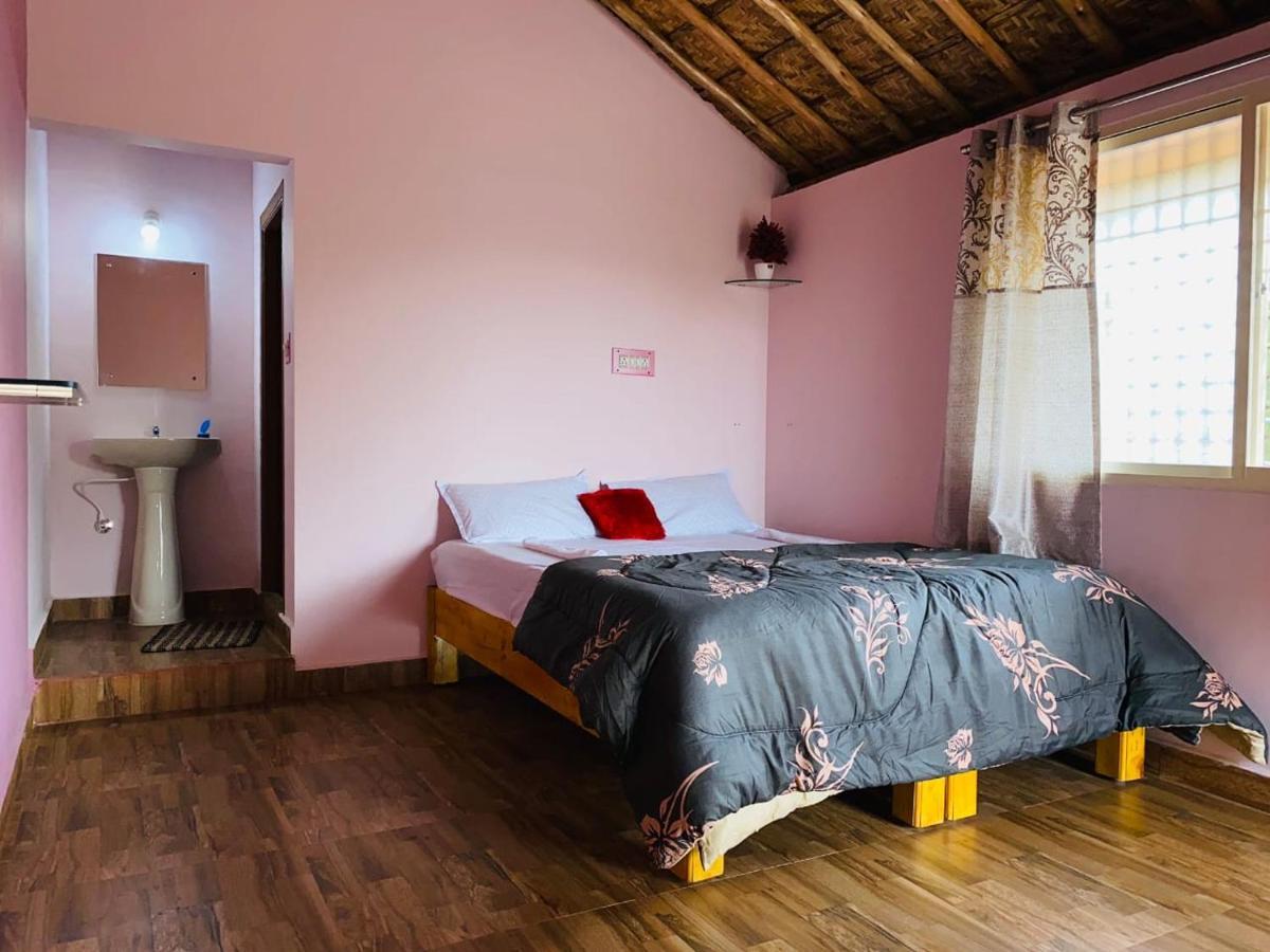 Prajwal Home Stay Hampi Luaran gambar