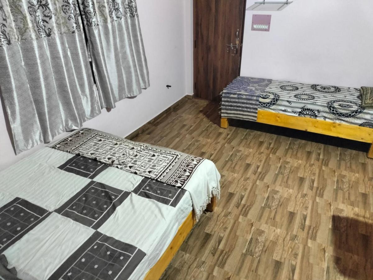 Prajwal Home Stay Hampi Luaran gambar