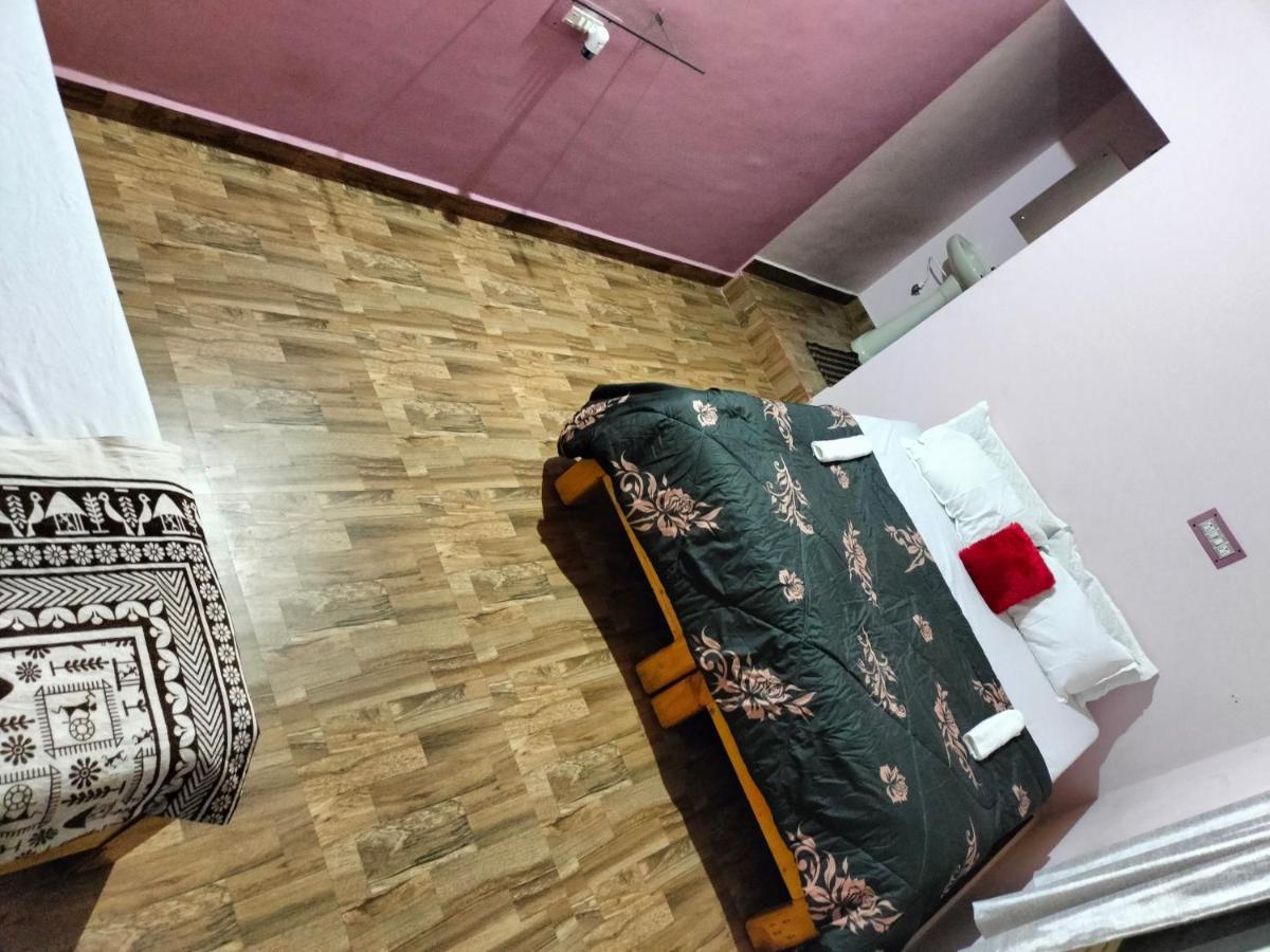 Prajwal Home Stay Hampi Luaran gambar