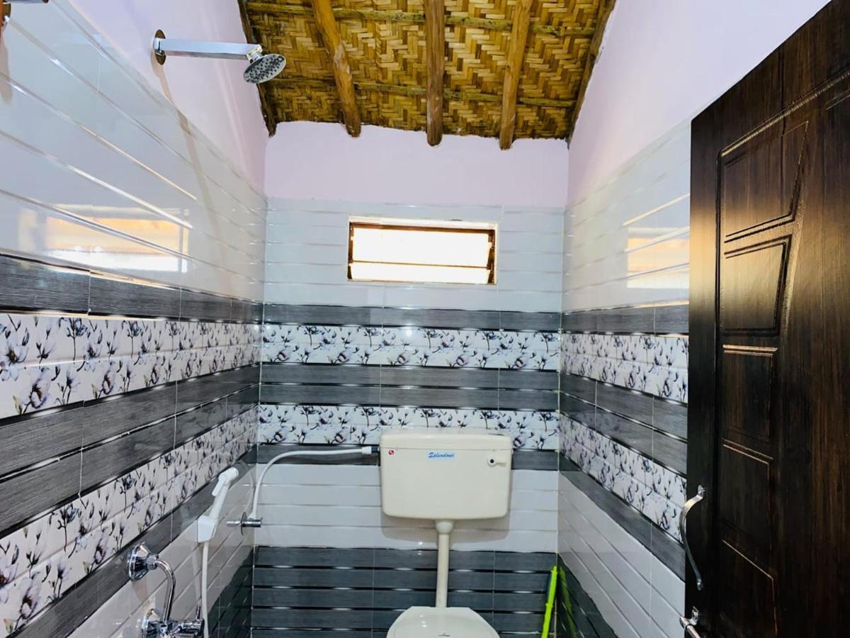 Prajwal Home Stay Hampi Bilik gambar