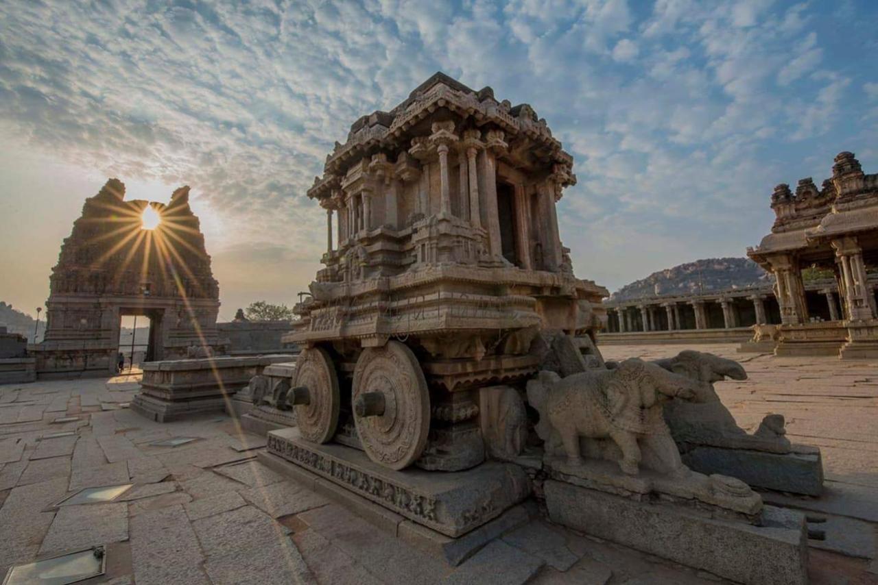 Prajwal Home Stay Hampi Luaran gambar