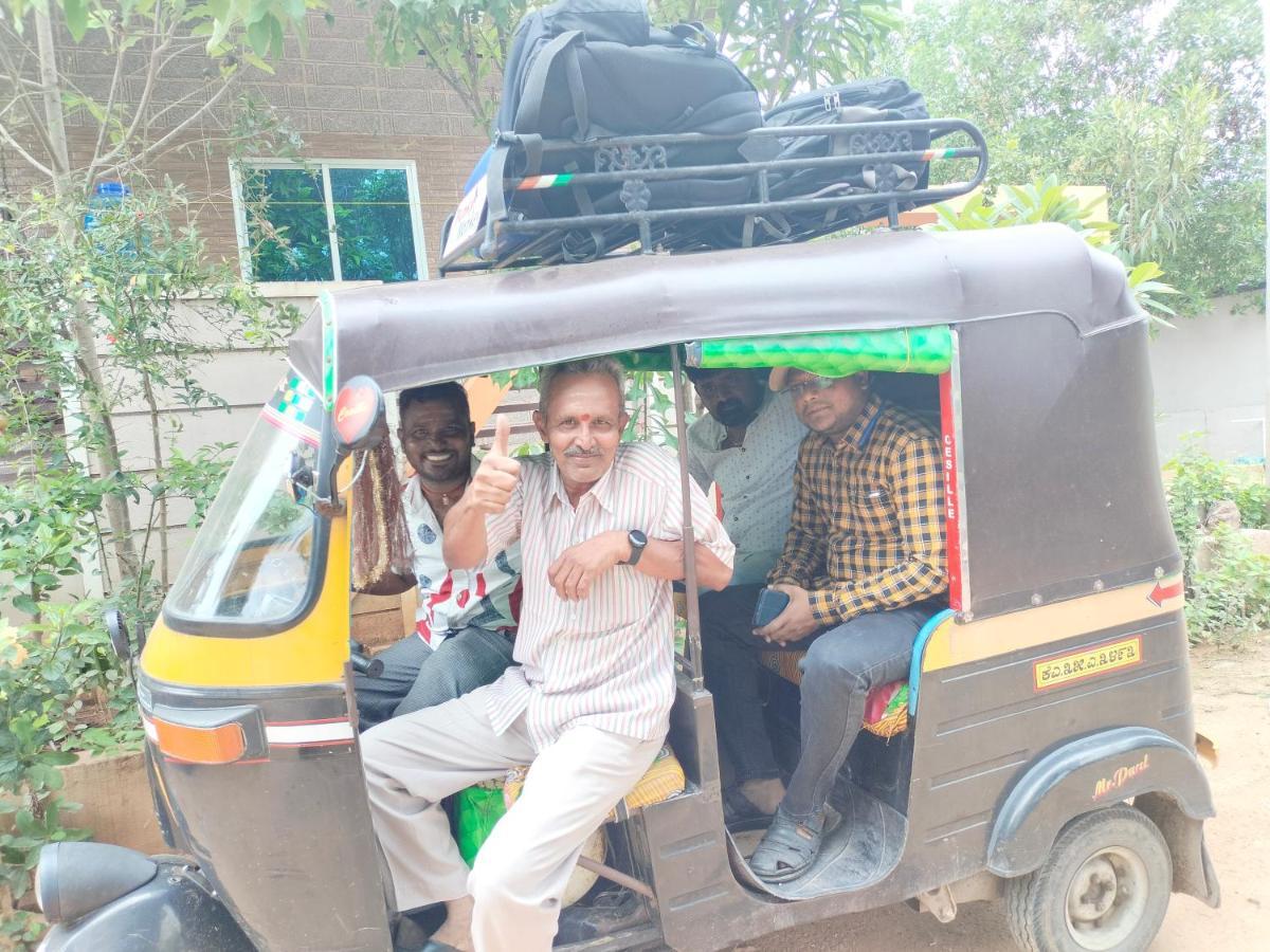 Prajwal Home Stay Hampi Luaran gambar