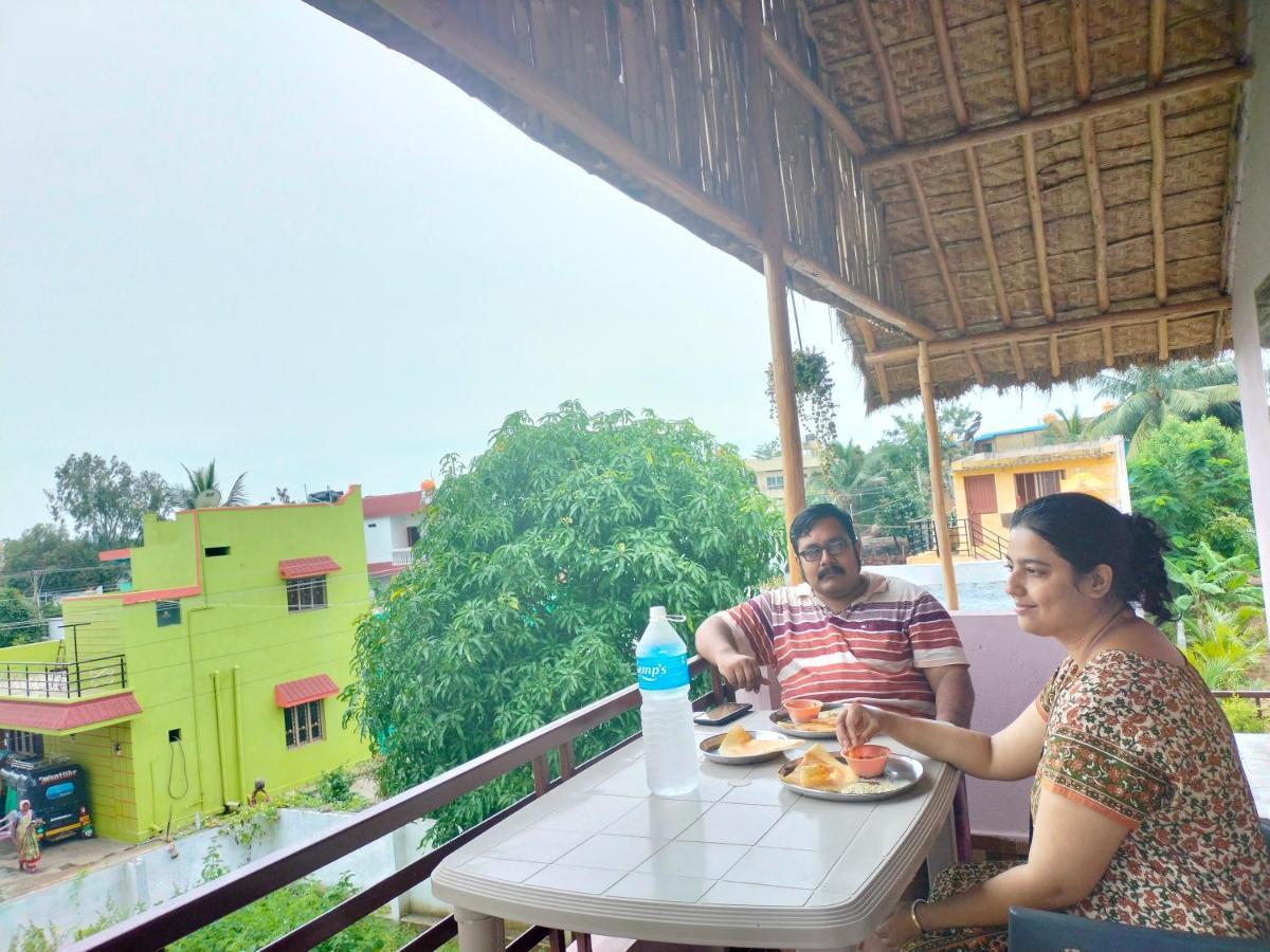 Prajwal Home Stay Hampi Luaran gambar